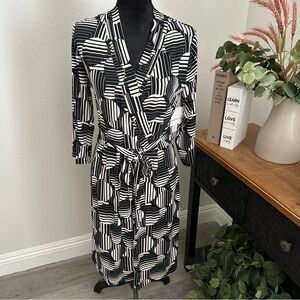 NWT Liz Claiborne Monochrome Striped Dress, Overlapped neckline, Women’s Large